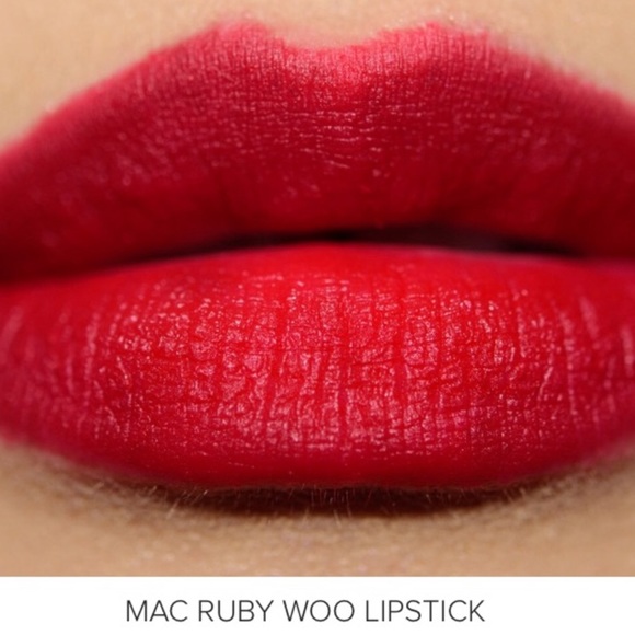 MAC Ruby Woo💋 - Picture 6 of 10